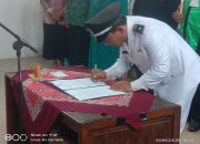 Sekda Indramayu Lantik Kuwu PAW Desa Jatibarang Baru, Tekankan Pelayanan dan Transparansi Sekda Indramayu Lantik Kuwu PAW Desa Jatibarang Baru, Tekankan Pelayanan dan Transparansi