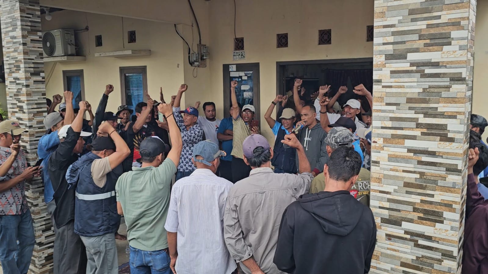 Dapat Dukungan Dari Masyarakat, Harun Zeny Maju Di Pilkades Serentak Desa Pantai Sederhana Dapat Dukungan Dari Masyarakat, Harun Zeny Maju Di Pilkades Serentak Desa Pantai Sederhana