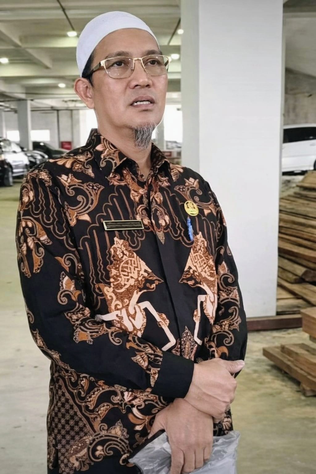 Kepemimpinan Bupati Tapanuli Tengah Disorot, Muncul Dugaan “Skenario” dalam Kebijakan