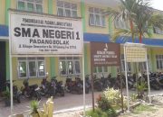 DUGAAN PENYIMPANGAN DANA BOS MENGUAT, KEPALA SMAN 1 PADANG BOLAK PILIH “DIAM MEMBISU”
