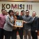 Damaikan Konflik Warga dan Pengembang, Komisi III DPR RI Beri Penghargaan ke Kapolres Metro Bekasi