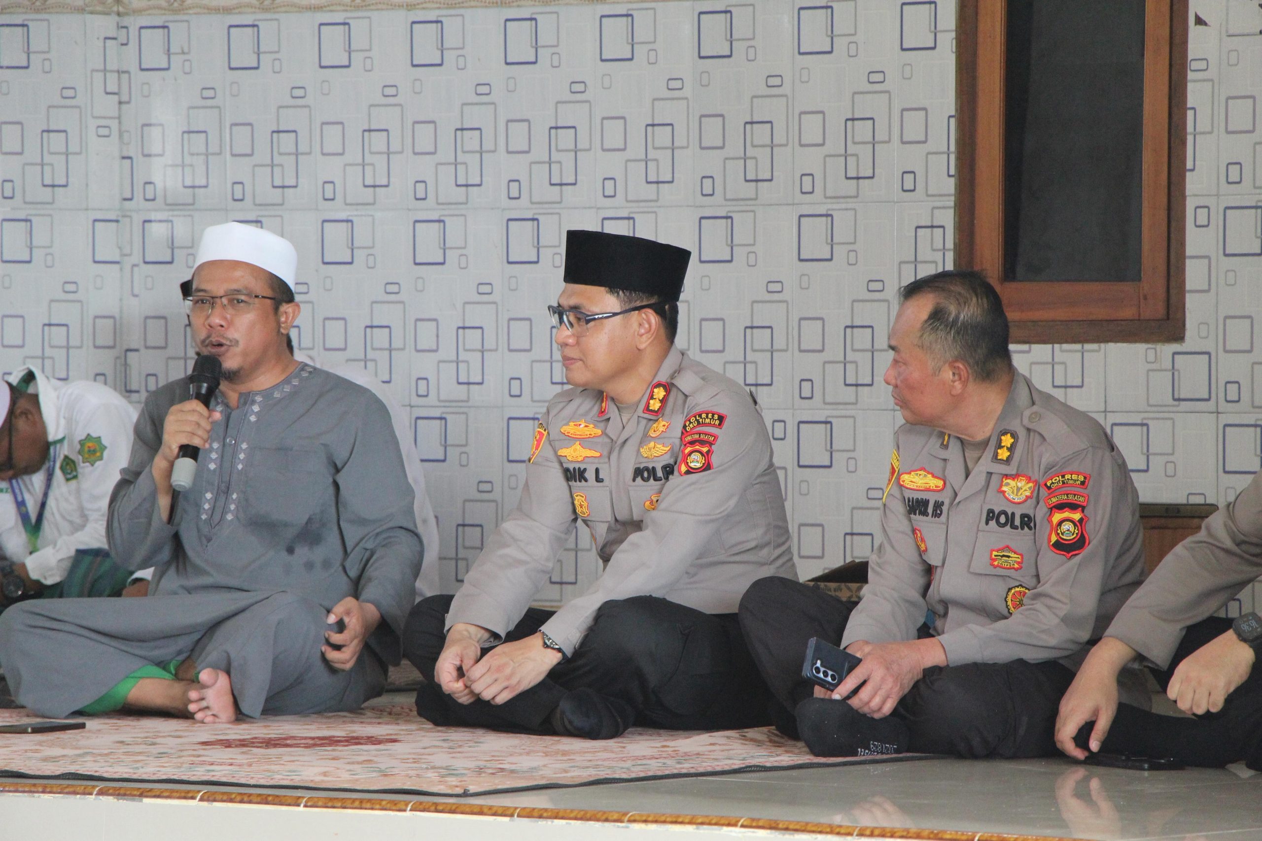 Irjen Pol Sandi Nugroho Buktikan Polri Peduli Umat melalui Bantuan Pesantren di OKU Timur