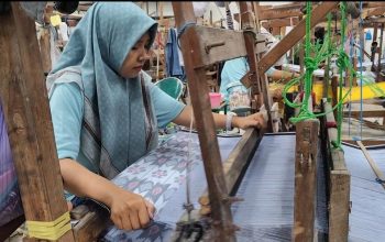 Ekspor 50.000 Sarung dari Tegal Tertunda Akibat Dampak Konflik Amerika dengan Iran, Pengusaha Menjerit!