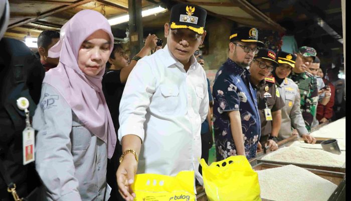 Plt Bupati Bekasi Pastikan Stok dan Harga Pangan di Pasar Tradisional Aman Jelang Idul Fitri 1447 H