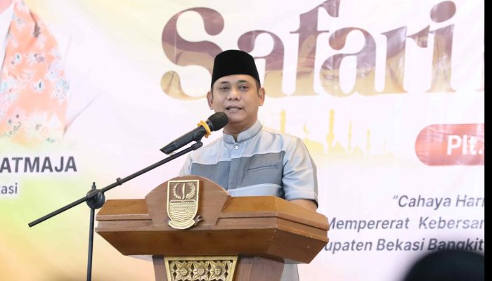 Di Peringatan Nuzulul Qur’an, Plt Bupati Bekasi Janjikan Anggaran Bagi Guru Ngaji, Marbot Masjid-Musholla Hingga Penggali Makam