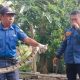 Evakuasi Menantang! Damkar Indramayu Bongkar Tanah Amankan Ular Sanca di Sukahaji Patrol