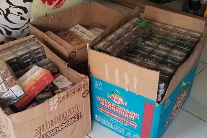 Razia di Losarang, Satpol PP Indramayu dan Bea Cukai Sita Ribuan Bungkus Rokok Ilegal