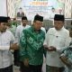 Menteri ATR/BPN Nusron Wahid Serahkan Sertifikat Tanah Wakaf untuk PCNU Indramayu