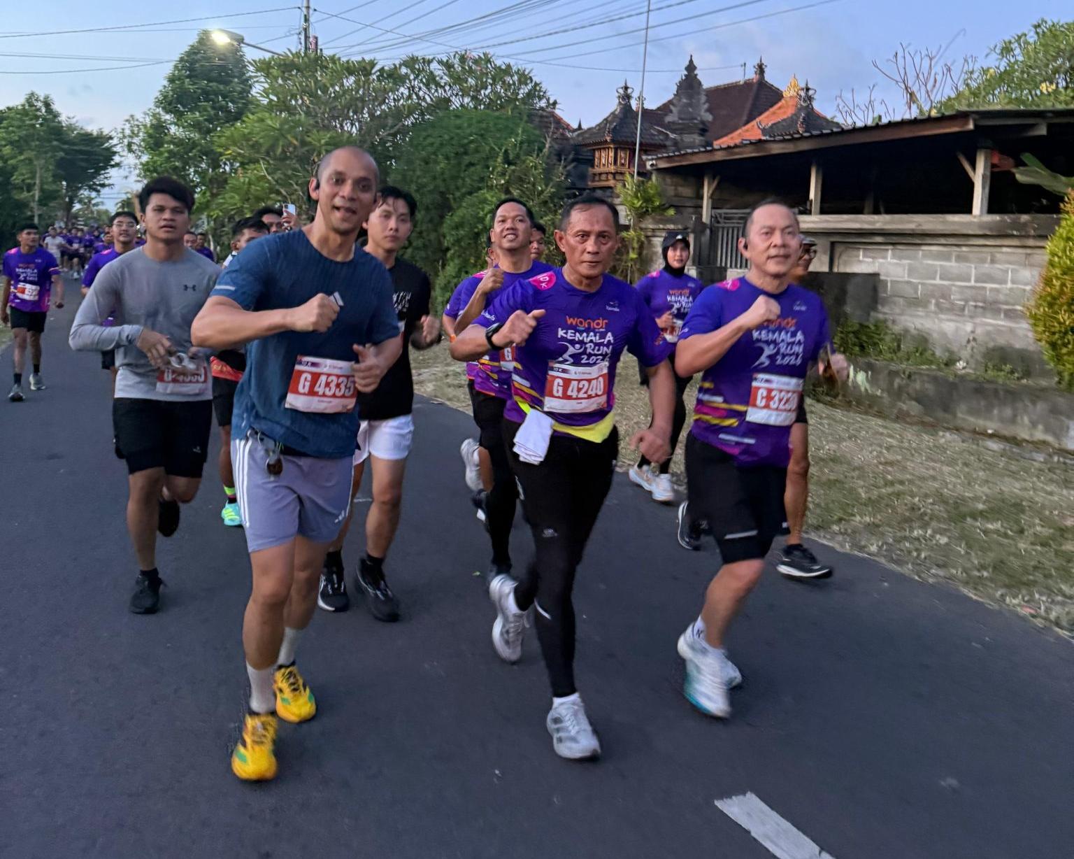 Kapolda Lampung Pimpin Ratusan Personel Dan Bhayangkari Polda Lampung Ikuti Kemala Run 2026
