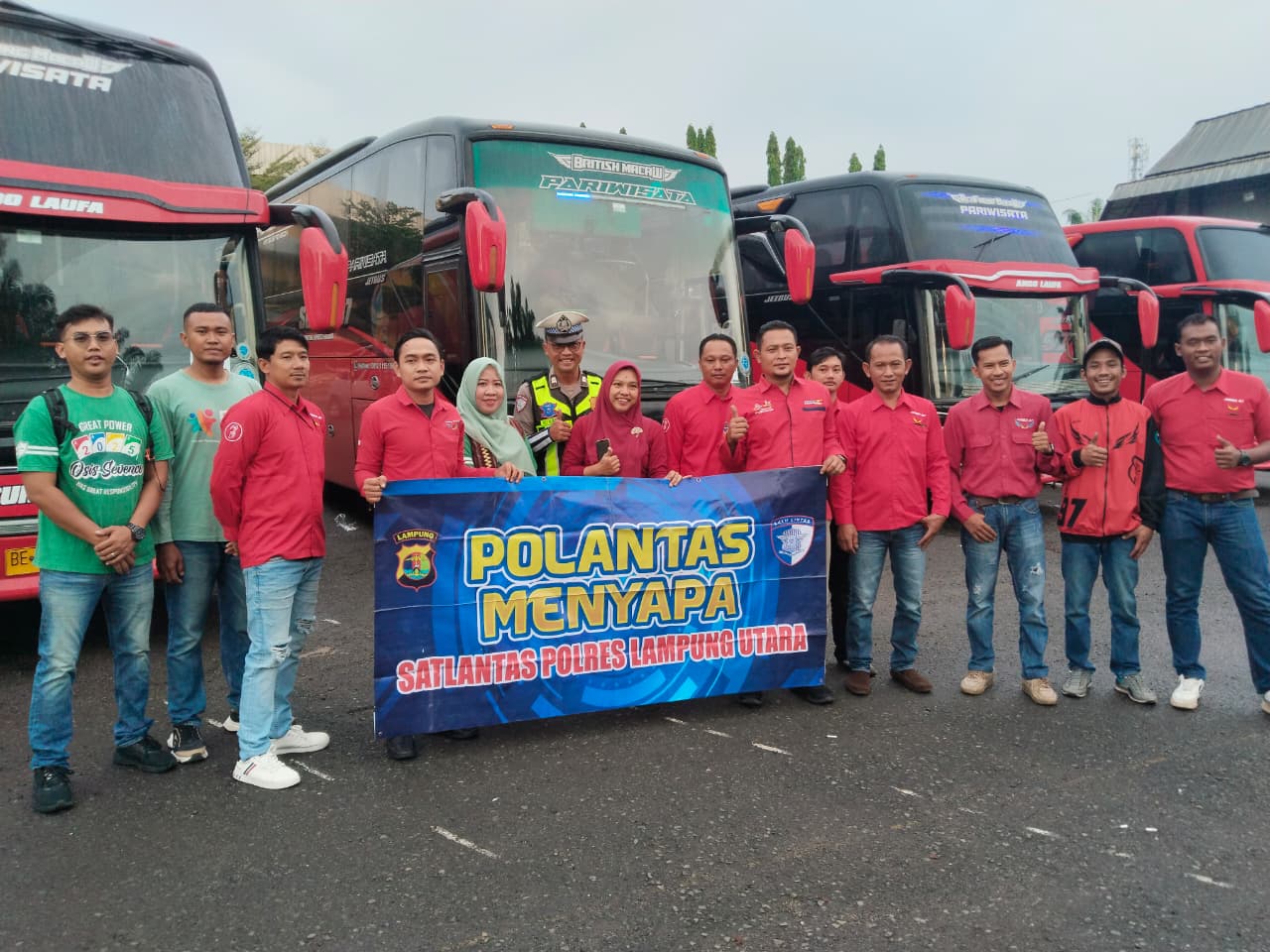 Satlantas Polres Lampung Utara Gelar Polisi Menyapa, Imbau Awak Bus Utamakan Keselamatan Berkendara