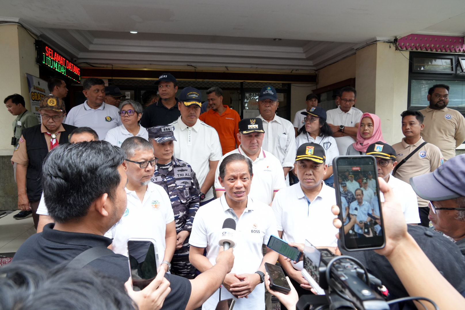 Menteri LH Hanif : Pilah Sampah Harus 100% Tuntas di Tingkat Kelurahan