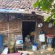 Rumah Nyaris Roboh, Bapak Cariman Didesa Bangkaloa Widasari Bertahan Hidup Sendiri dari Rongsokan