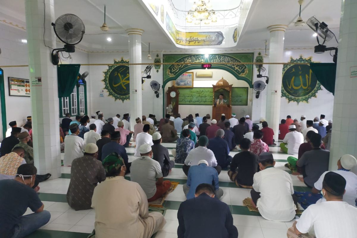 Bolehkah Mendirikan Shalat Sunnah saat Khutbah Jumat Berlangsung?
