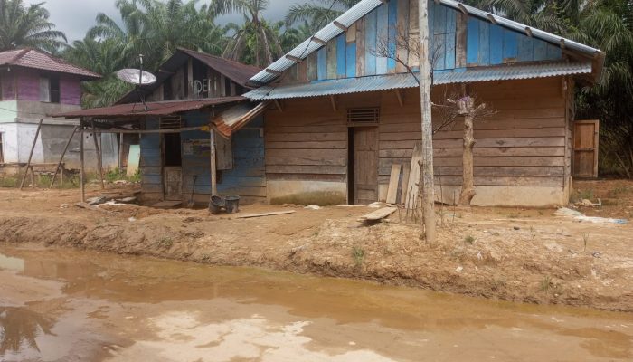 Pendataan Rumah Rusak Diduga Sarat Ketidakadilan, Warga Aek Korsik: “Naik Kelas” Hanya Slogan?