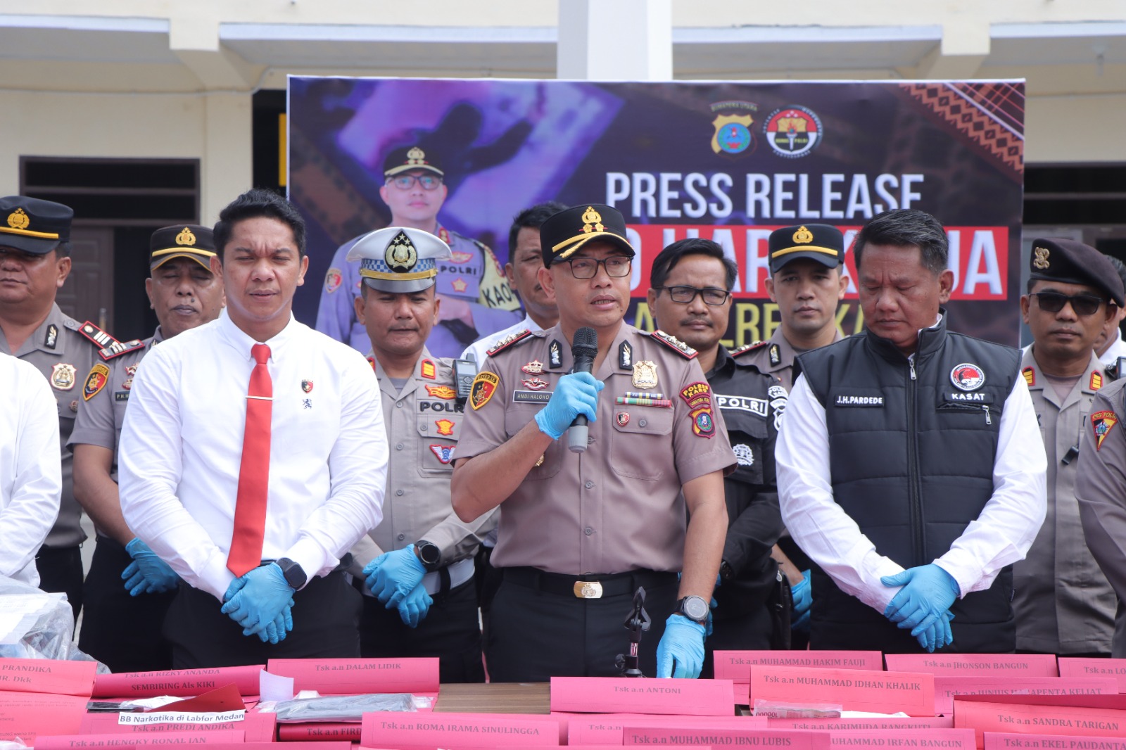 Polres Karo Tuntaskan Puluhan Kasus dalam 100 Hari, Kapolres : “Kami Tidak Bisa Bekerja Sendiri”