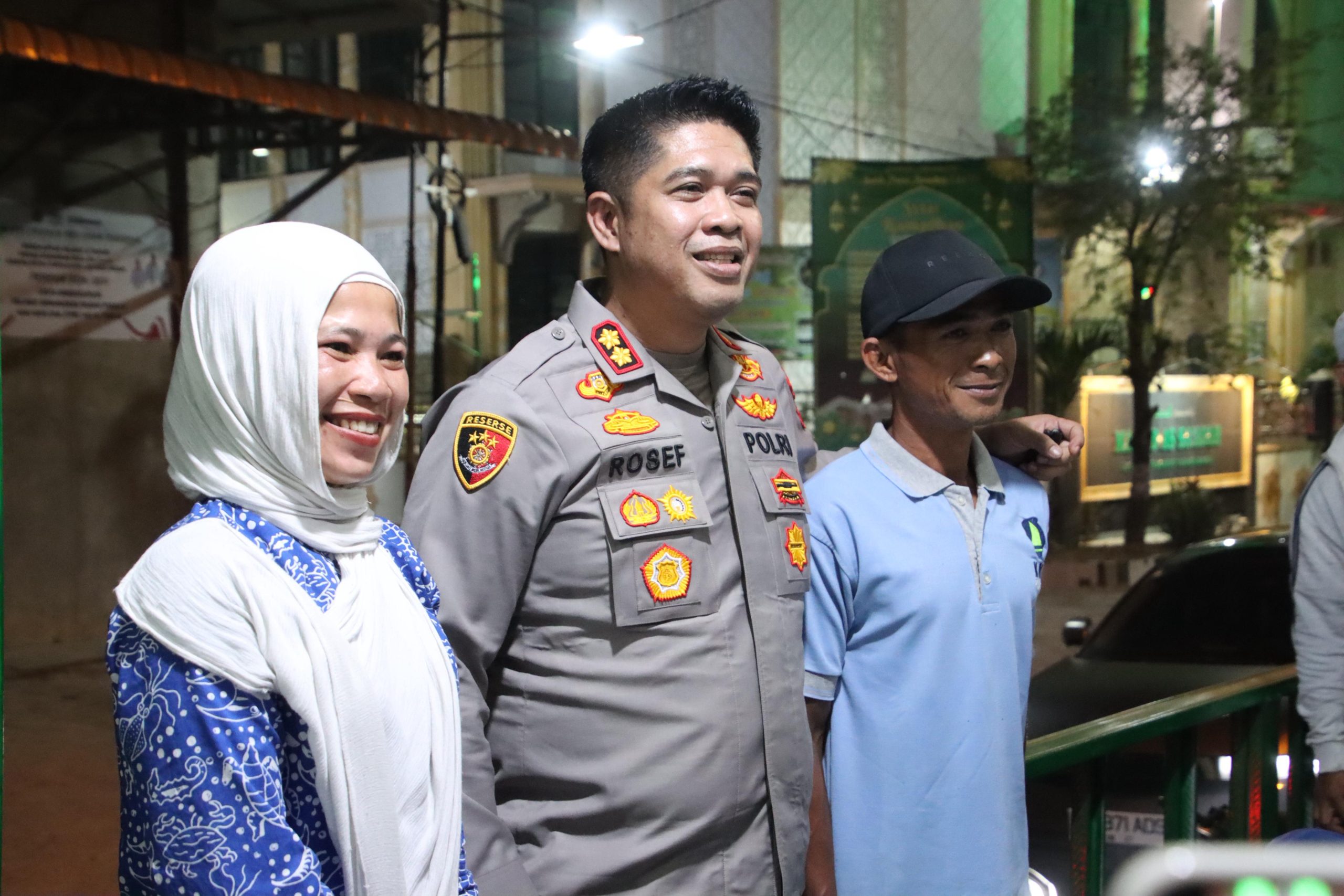 Kapolres Pelabuhan Belawan Silaturahmi dengan Tokoh Nelayan Tradisional, Tegaskan Komitmen Jaga Kamtibmas Kapolres Pelabuhan Belawan Silaturahmi dengan Tokoh Nelayan Tradisional, Tegaskan Komitmen Jaga Kamtibmas