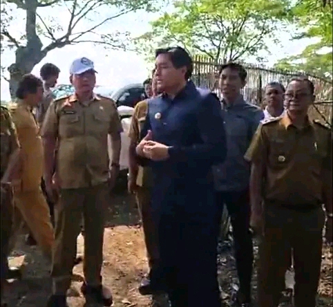 Lucky Hakim Gagas Program “Sampah Terpilah”, Siswa SD-SMP di Indramayu Diminta Bawa Sampah Plastik ke Sekolah