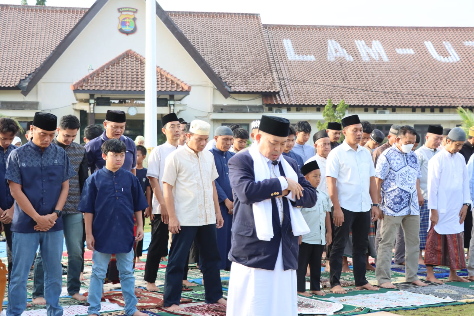 Polres Lampung Utara Gelar Sholat Id Idul adha 1447 H Dan Open House Bersama Masyarakat
