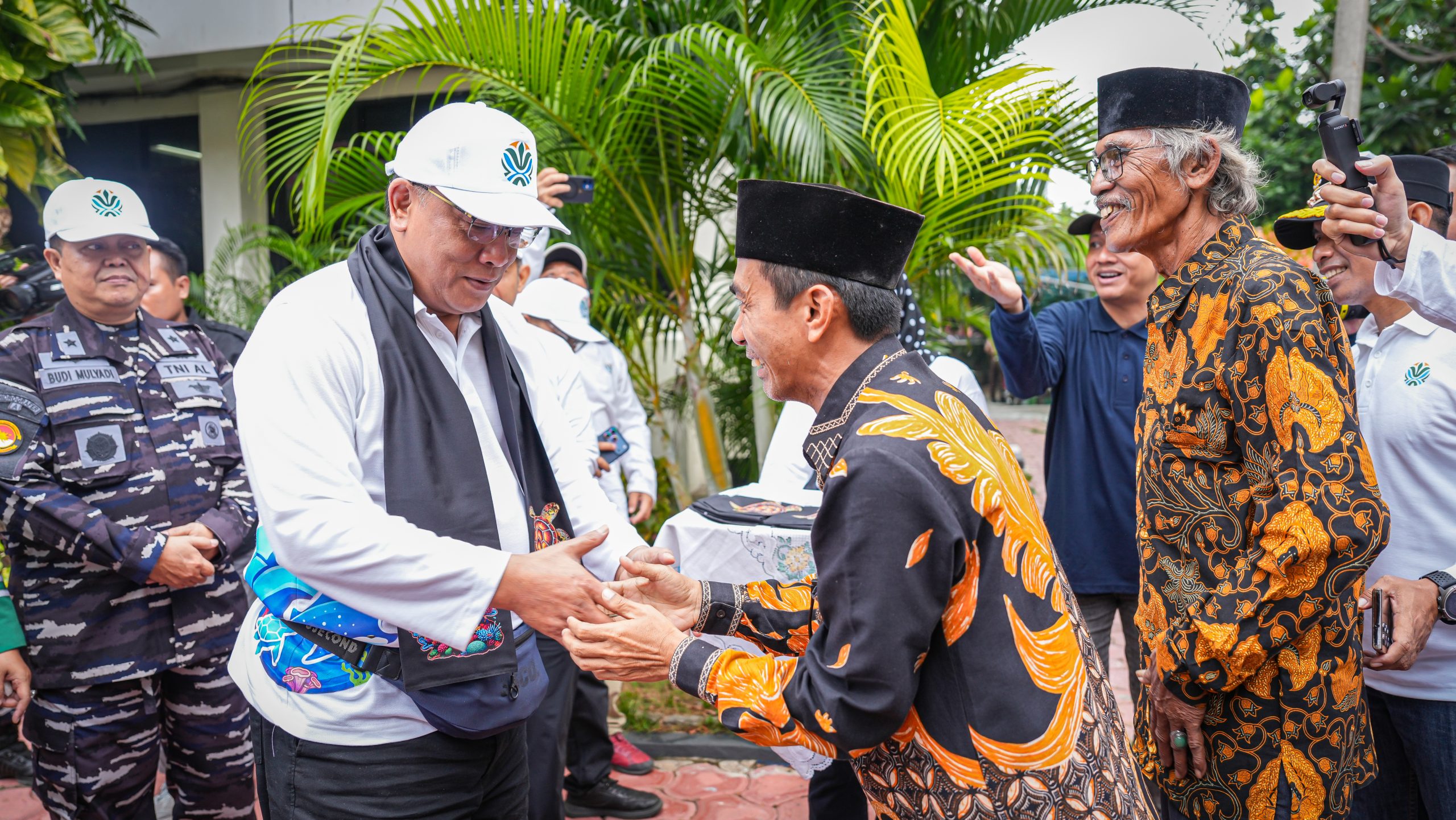 Hari Laut Internasional 2026, Menteri LH Jumhur Tegaskan Perlindungan Laut Tak Berhenti di Garis Pantai Hari Laut Internasional 2026, Menteri LH Jumhur Tegaskan Perlindungan Laut Tak Berhenti di Garis Pantai