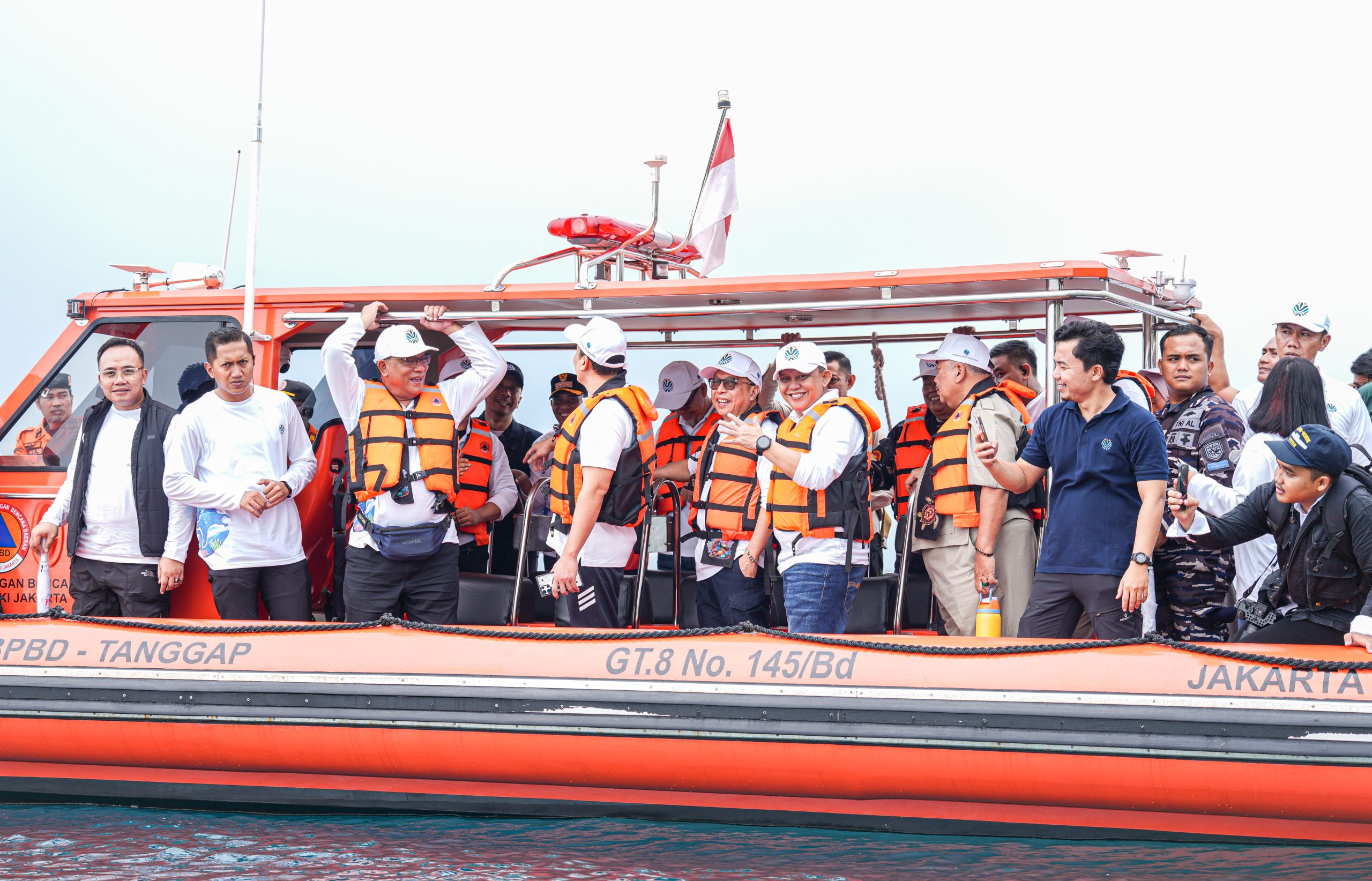 Hari Laut Internasional 2026, Menteri LH Jumhur Tegaskan Perlindungan Laut Tak Berhenti di Garis Pantai