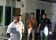 Polisi Gerebek Kontrakan Diduga Sarang Edar Tramadol di desa Sudimampir Indramayu, Penghuni Kabur