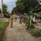 Aksi Tanam Pohon Pisang Berbuah Hasil, Jalan Rusak di Desa Gadingan Segera Diperbaiki