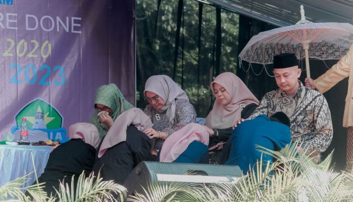 Hindari Merayakan Kelulusan Sekolah dengan Cara yang Bukan Bernafaskan Pendidikan