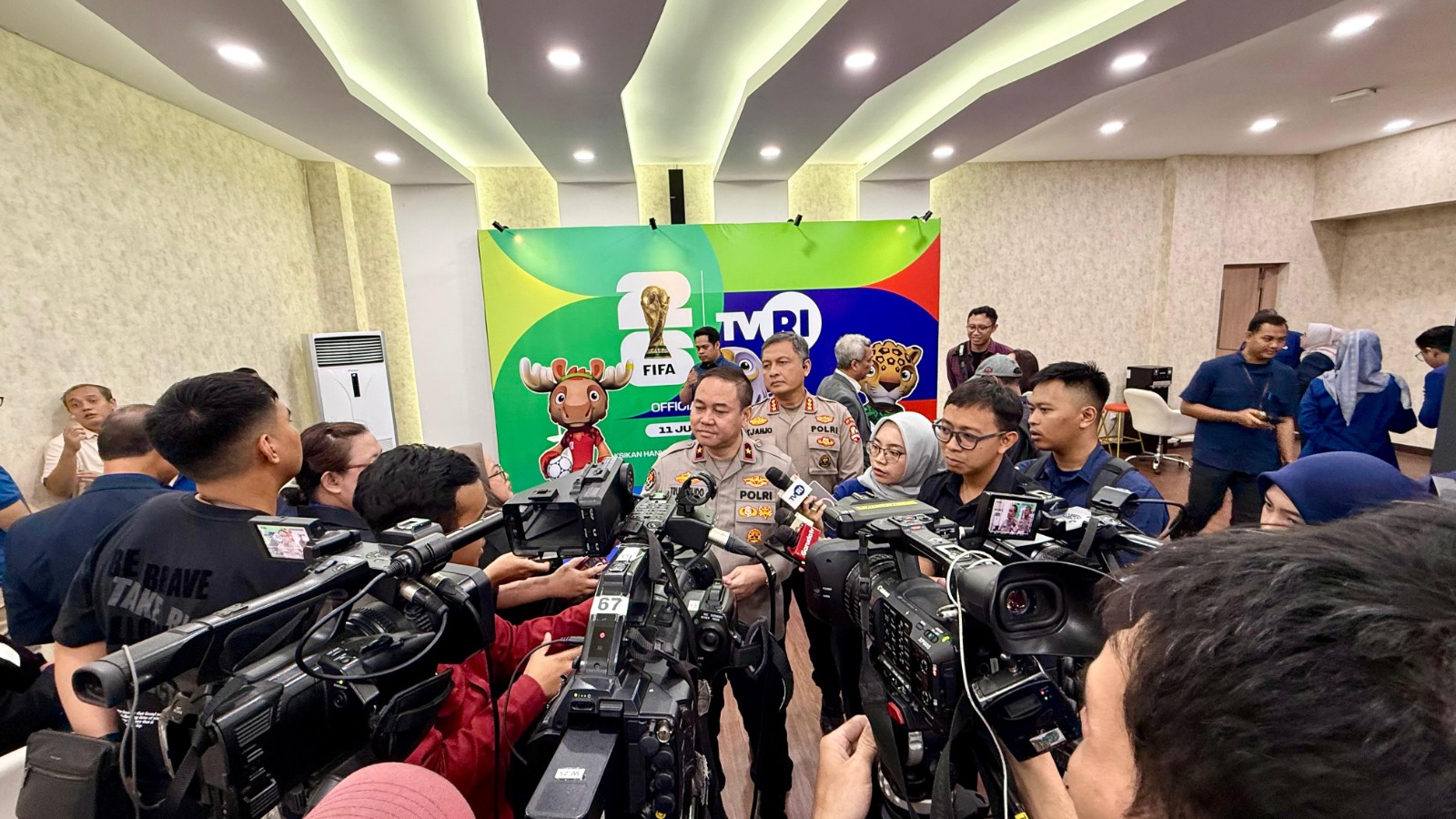 Wujud Nyata Kepedulian Polri Ingatkan Masyarakat Waspadai Penipuan dan Judi Bola Jelang Piala Dunia 2026