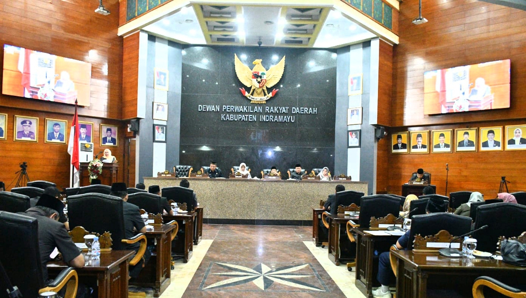 DPRD Indramayu Bahas Pandangan Umum Fraksi terhadap Dua Raperda Strategis