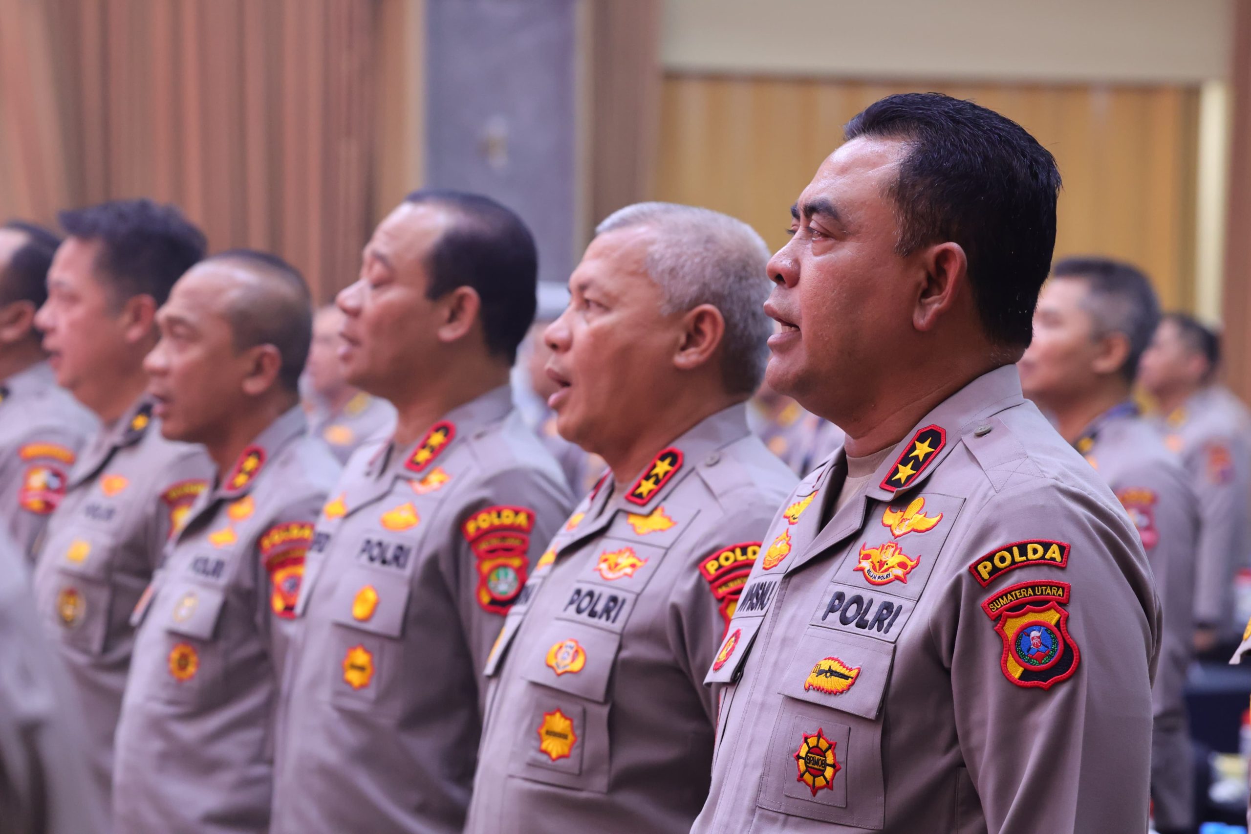Bangun 20 Gedung Layanan dan Fasilitas Olahraga Gratis, Kapolda Sumut Raih Penghargaan Polda Terbaik Bangun 20 Gedung Layanan dan Fasilitas Olahraga Gratis, Kapolda Sumut Raih Penghargaan Polda Terbaik