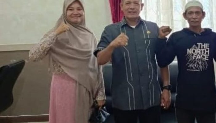 Diduga Berlindung di Balik Kekuasaan, Warga Desak Oknum Lurah Budi Luhur Dicopot
