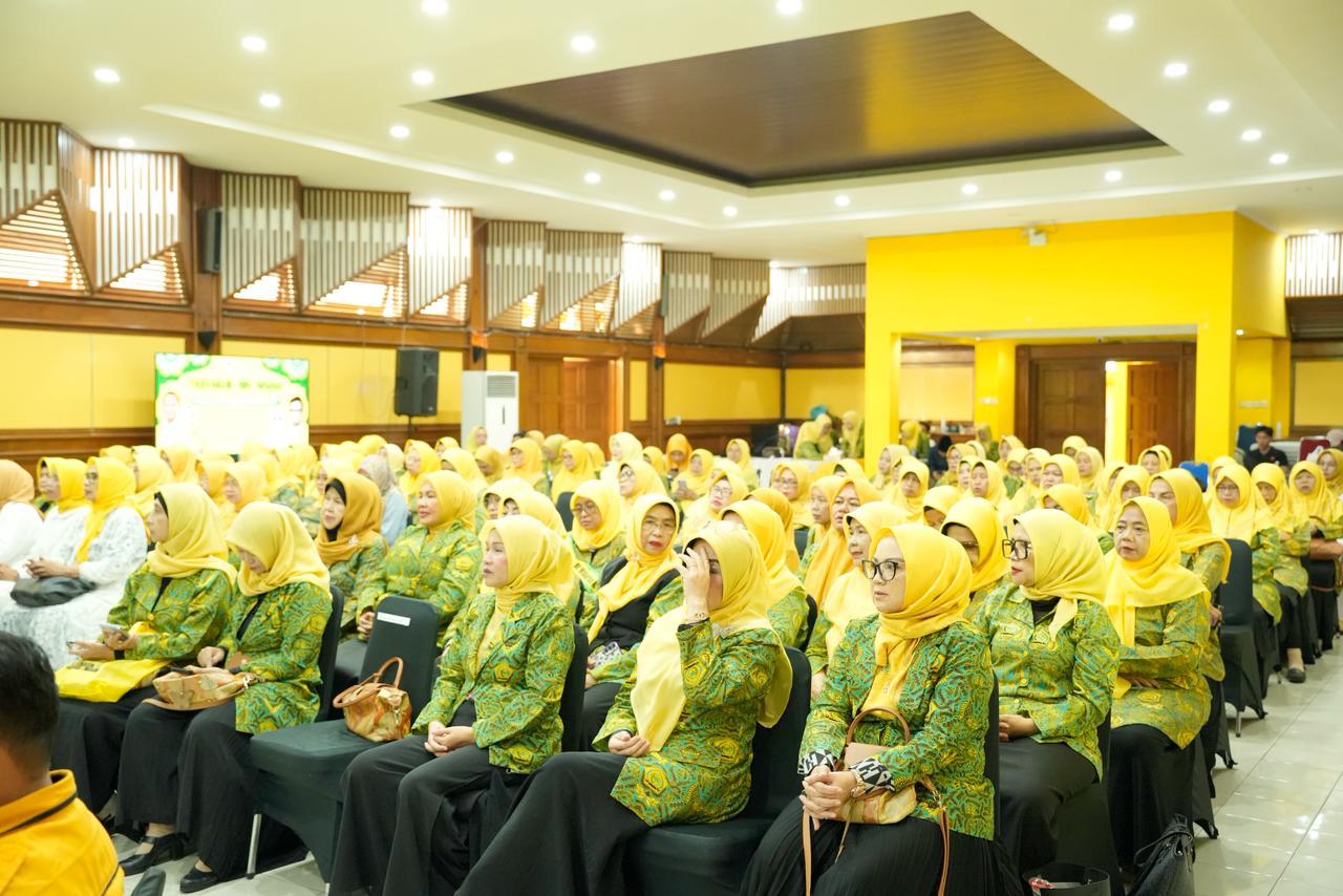 Al-Hidayah Jabar Gelar Tasyakur Bin Ni’mah, Metty Triantika dan Daniel Muttaqien Tegaskan Semangat Kebersamaan Al-Hidayah Jabar Gelar Tasyakur Bin Ni’mah, Metty Triantika dan Daniel Muttaqien Tegaskan Semangat Kebersamaan