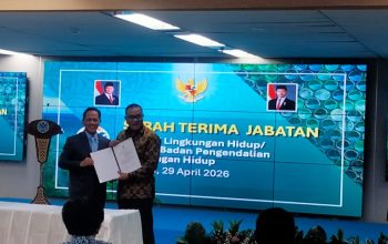 Serah Terima Jabatan Sah, Jumhur Kini Mimpin Kementerian Lingkungan Hidup 