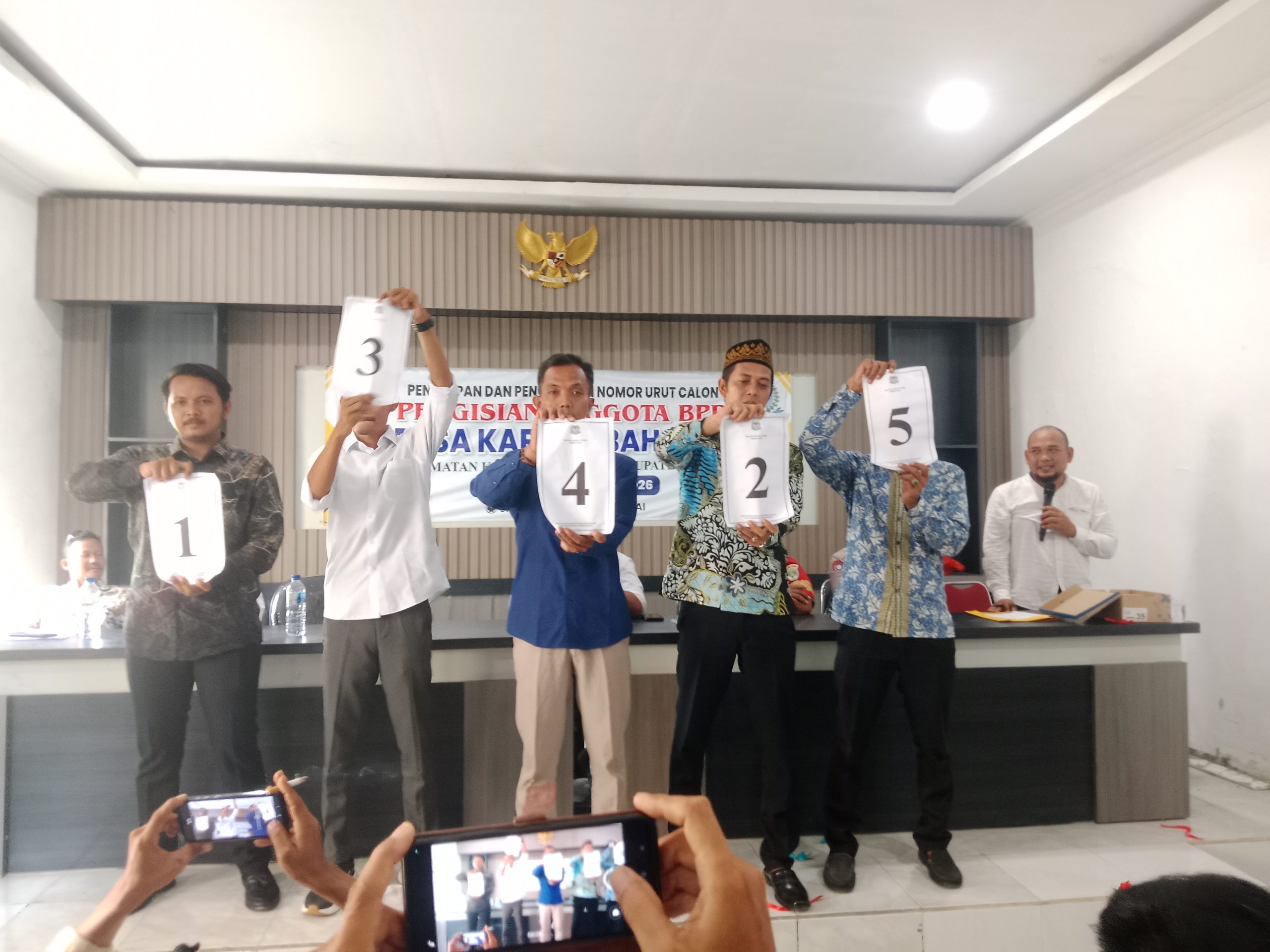 Panitia Pengisian BPD Karangbahagia Sukses Gelar Tahapan Penetapan dan Pengundian Nomor Urut Calon