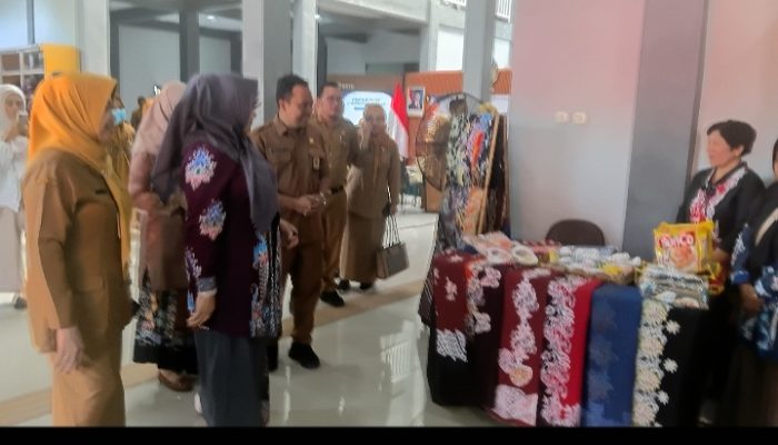 PLUT KUMKM BERKAH 2026 Dorong Produk Lokal Bondowoso Siap Bersaing di Pasar Global PLUT KUMKM BERKAH 2026 Dorong Produk Lokal Bondowoso Siap Bersaing di Pasar Global