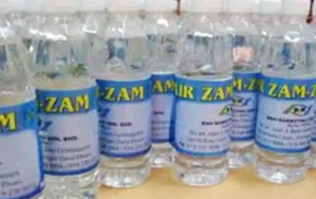 Jadi Oleh-oleh Utama Jamaah Haji dan Umrah, Ini 6 Keutamaan Air Zamzam