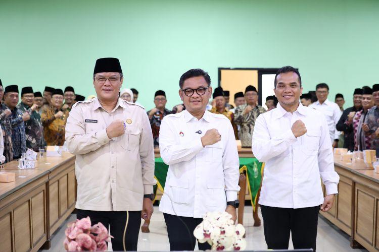 Perkuat Pencegahan Radikalisme, Gubernur Lemhannas RI Saksikan MoU Kemenag Jabar dan Densus 88