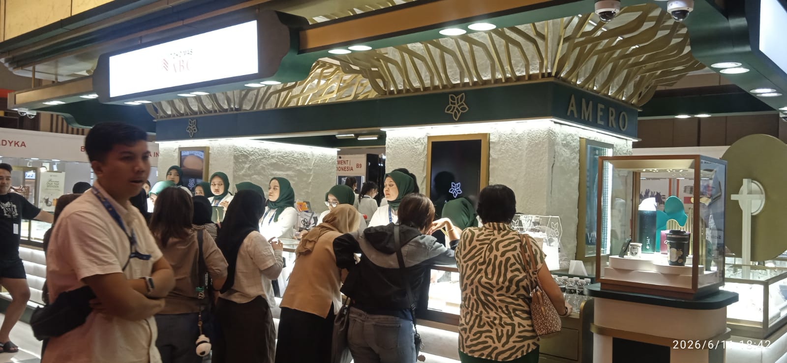 Warga Bandung Serbu Bandung Jewellery Fair 2026, Manfaatkan Momentum Turunnya Harga Emas