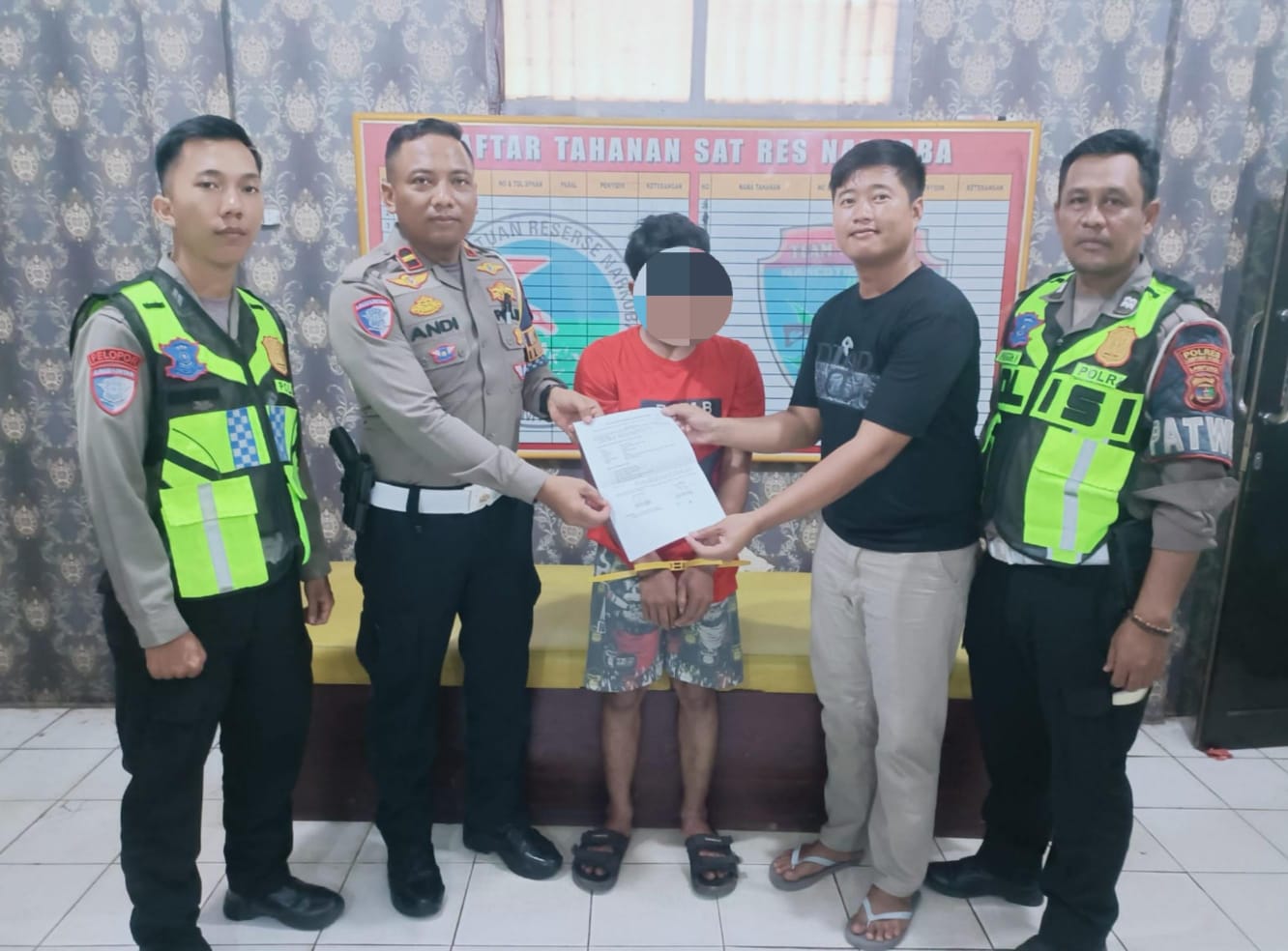 Patroli Satlantas Polres Lampung Utara Berhasil Ungkap Kepemilikan Sabu Dan Sajam