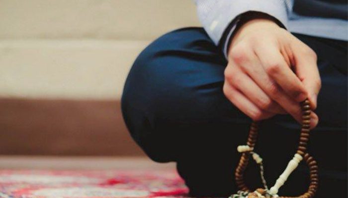 Ini Bacaan Wirid Imam Ghazali Usai Shalat Jumat