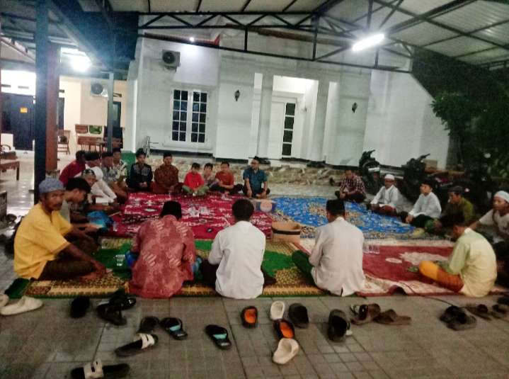 Ketua DPD BM PAN Kabupaten Bekasi H. Suparman Ray Gelar Pengajian Rutin Malam Jumat, Perkuat Silaturahmi dan Pembinaan Keagamaan