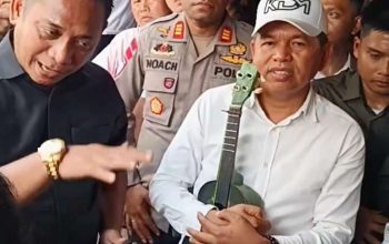 Gubernur Dedi Mulyadi Datangi Pasar Tumpah Di Wilayah Cikarang Untuk Menata Para Pedagang Gubernur Dedi Mulyadi Datangi Pasar Tumpah Di Wilayah Cikarang Untuk Menata Para Pedagang