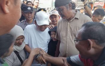 Plt Bupati Kabupaten Bekasi Dan Gubernur Kang Dedi Mulyadi Datangi Pasar Baru yang Kedua Kali Nya Di Wilayah Cikarang Untuk Memperbaiki Lokasi Para Pedagang