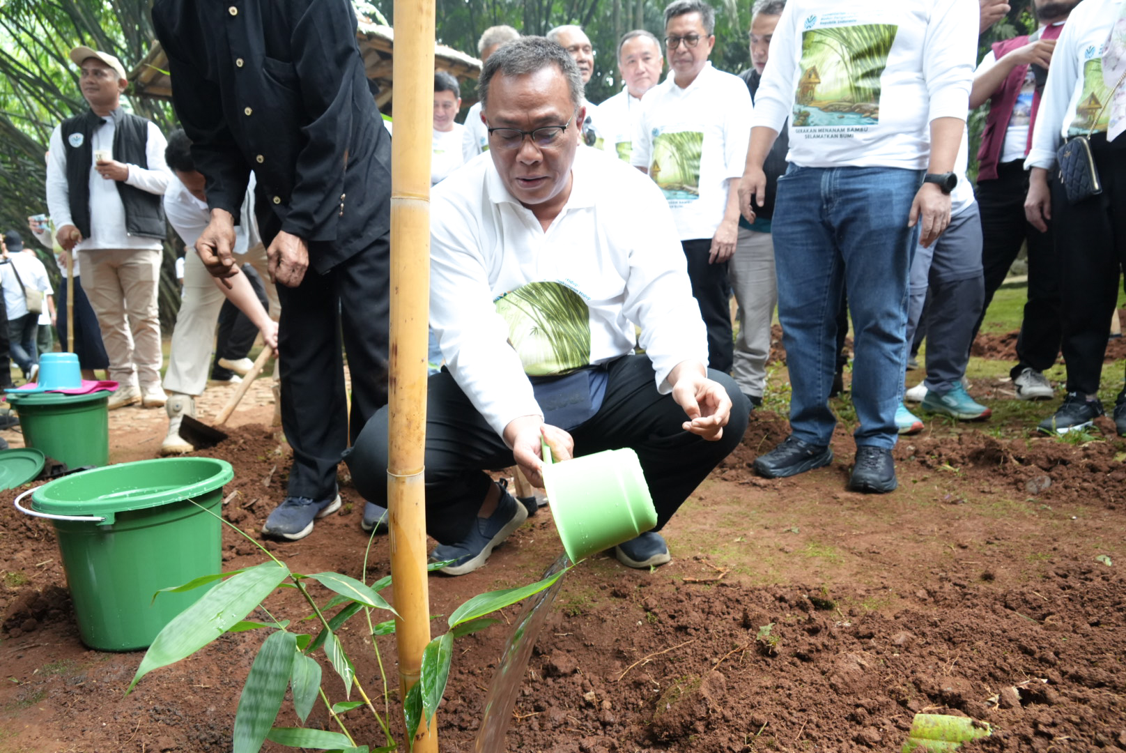 Menteri LH Jumhur Serukan Tobat Ekologis untuk Selamatkan Bumi, Perkuat Gerakan 2 Miliar Pohon Lewat Bambu Nusantara