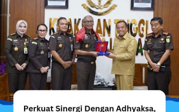Perkuat Sinergi Dengan Adhyaksa Bupati Karo Sambangi Kejati Sumut Perkuat Sinergi Dengan Adhyaksa Bupati Karo Sambangi Kejati Sumut