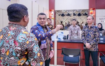 Utamakan Pelayanan Humanis dan Profesional, Wamen ATR/BPN Ossy : Hindari Masyarakat Menunggu Terlalu Lama di Loket