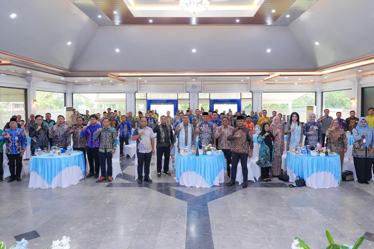 Sinergi 3 Pilar, Wamen ATR/BPN Ossy Ajak Pemkab Menguatkan GTRA untuk Selesaikan Masalah Pertanahan di Tanah Laut Sinergi 3 Pilar, Wamen ATR/BPN Ossy Ajak Pemkab Menguatkan GTRA untuk Selesaikan Masalah Pertanahan di Tanah Laut