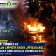 Sedan Terbakar di Jalan Ampera Kodir Jatibarang, Warga dan Damkar Sigap Padamkan Api