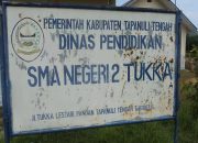 KEPALA SMA NEGERI 2 TUKKA BUNGKAM SAAT DIKONFIRMASI