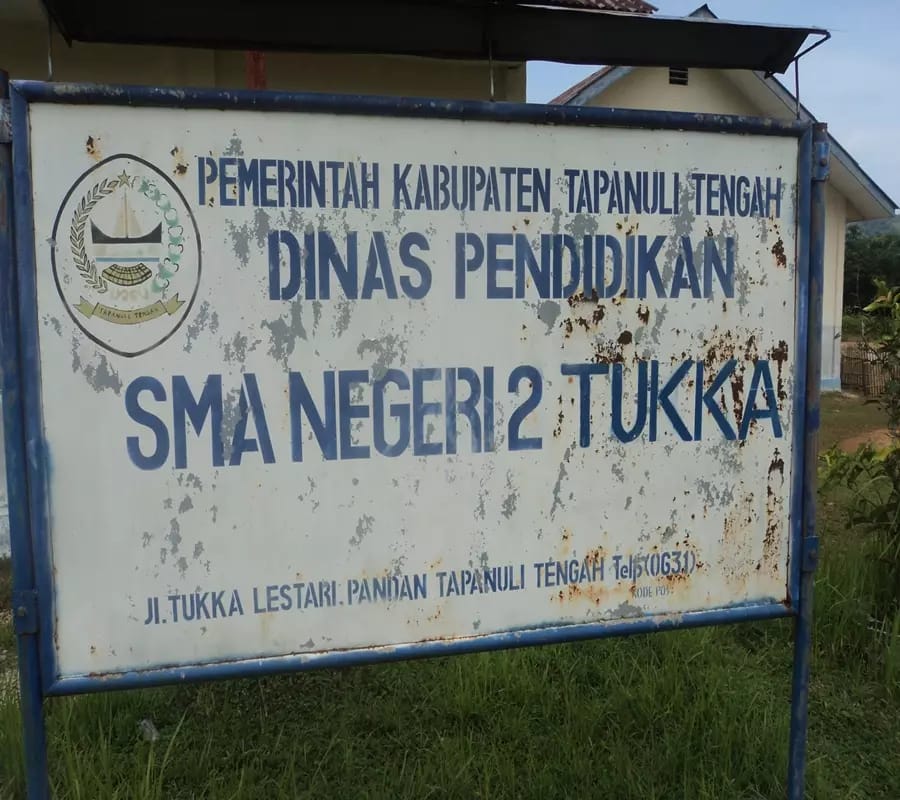 KEPALA SMA NEGERI 2 TUKKA BUNGKAM SAAT DIKONFIRMASI
